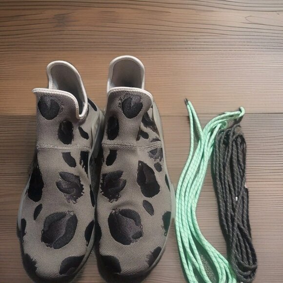 US 16 Pharrell Williams x adidas NMD Hu Animal Print Grey/ Black RARE Mens Shoes - Picture 1 of 15